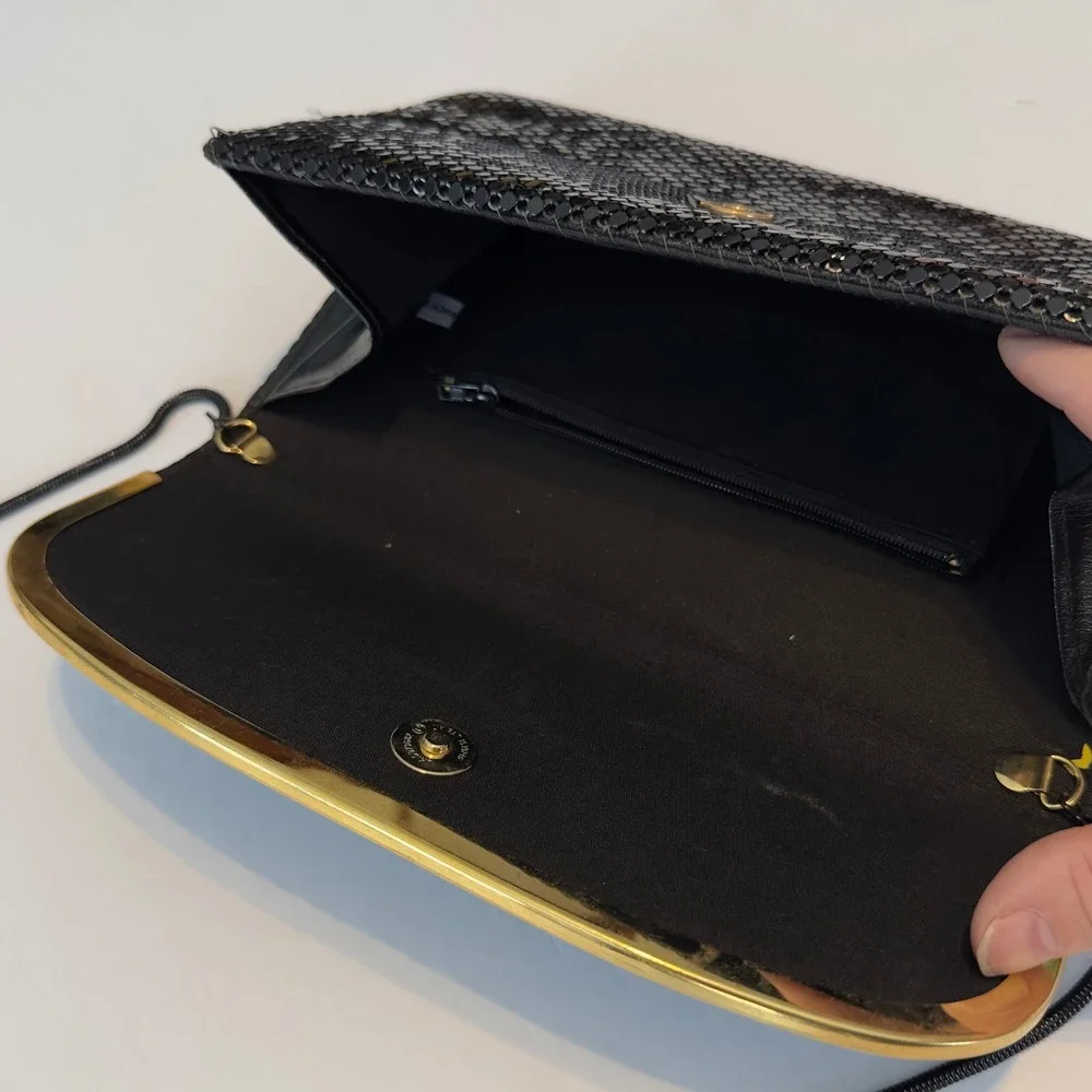 Vintage Black Metal Mesh Evening Bag Gold Trim Snake Chain Clutch‎